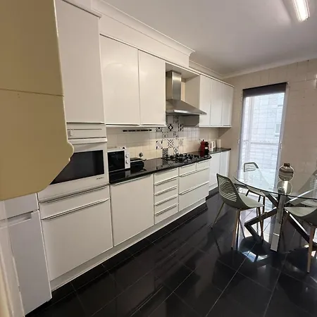 3br Emerald Expo Apartment